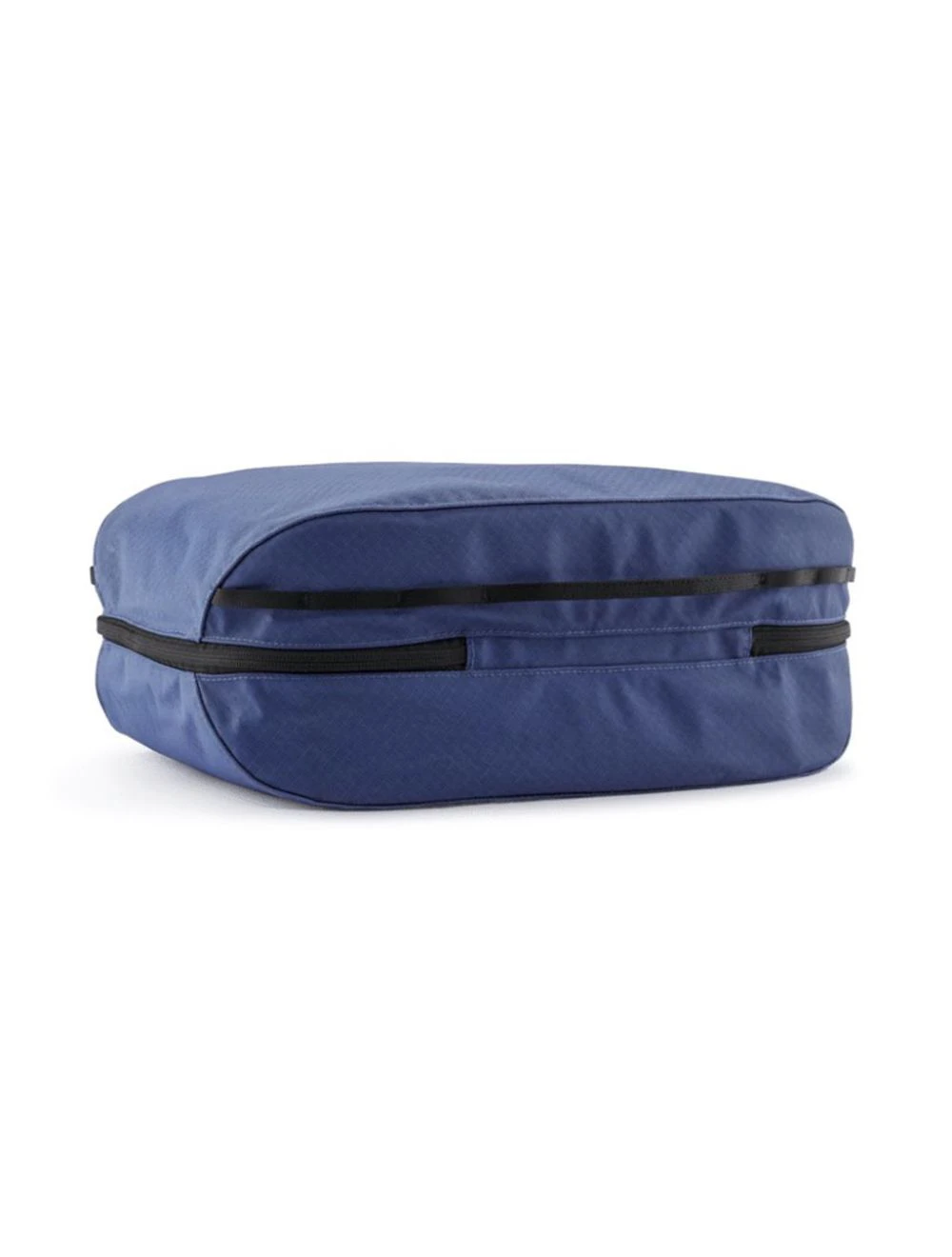 That is a Fanny Pack Patagonia Black Hole Cube 14L Current Blue