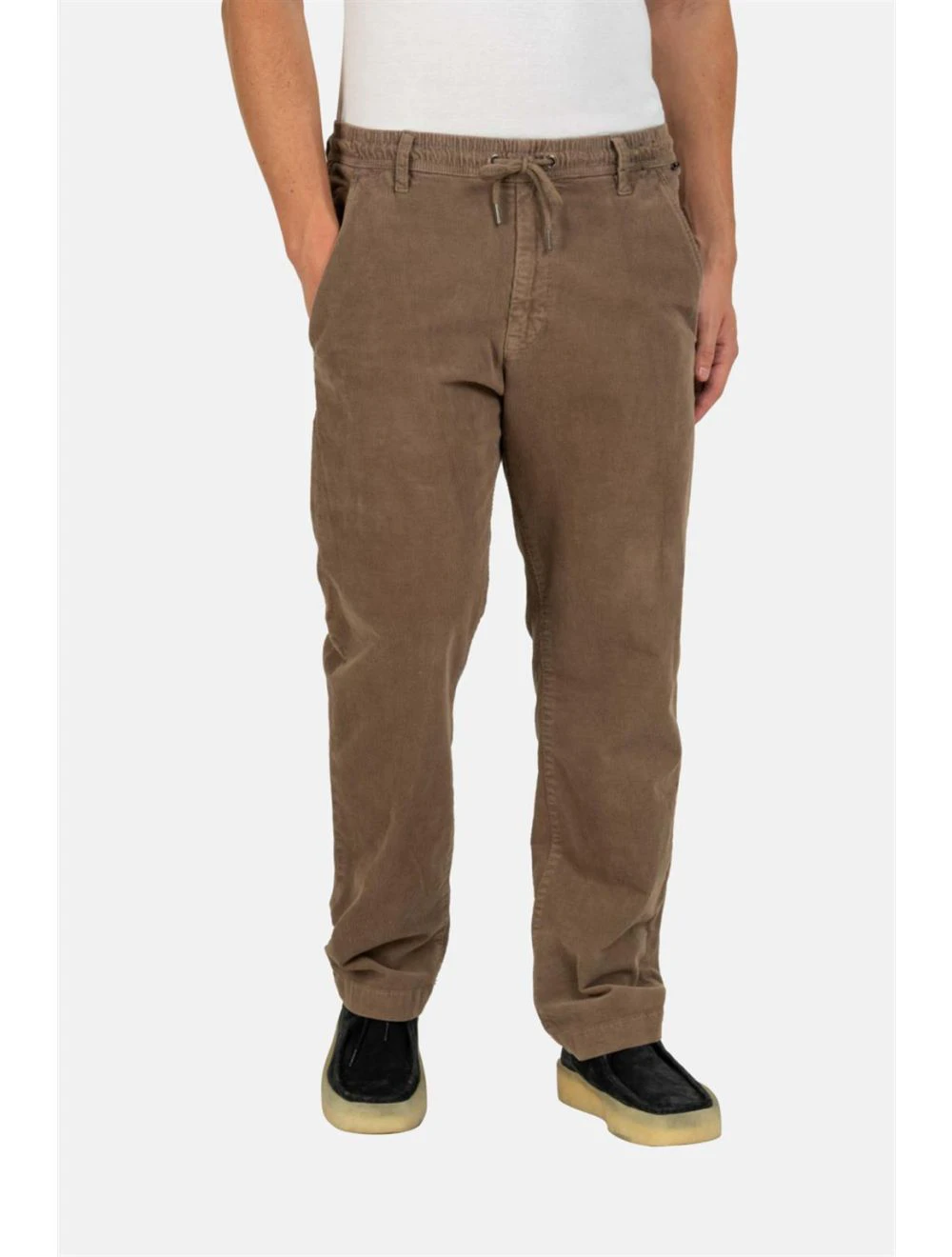 That is a Pants Reell Reflex Loose Chino lichen square cord lichen square cord