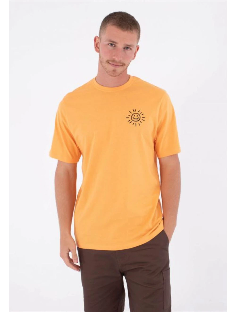 That is a T-Shirt Hurley M Printing Press LOLO SS TEE Nectarine Nectarine
